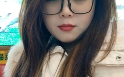 男友压着有节奏地顶我